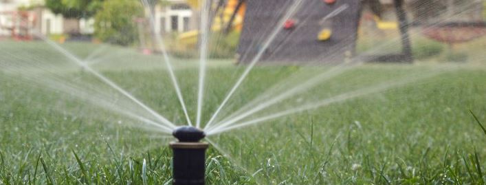 sprinkler-on-lawn
